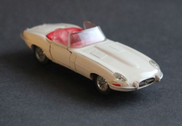 Tekno Jaguar E-Type Convertible 1965 DieCast Model (1345)